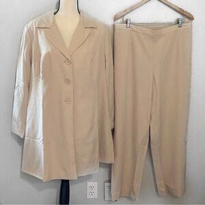 Monroe& Main 2pcs suit size 16W ivory lined